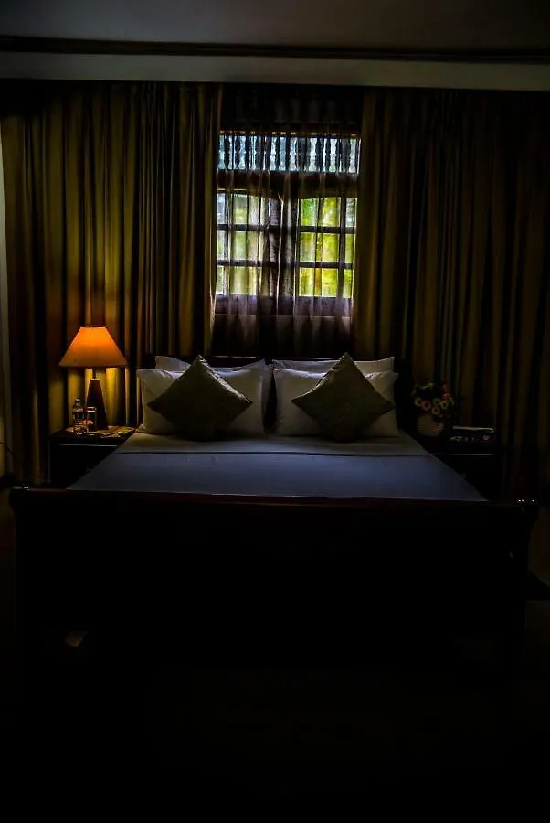 Hotel Blue Bird Negombo 3*,  Sri Lanka